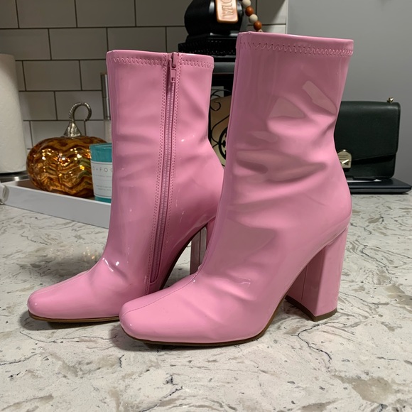 Steve Madden Lynden Pink Patent Boots - Picture 2 of 7
